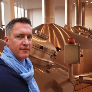 martin Dixon, alcohol free beer writer visiting a brewery